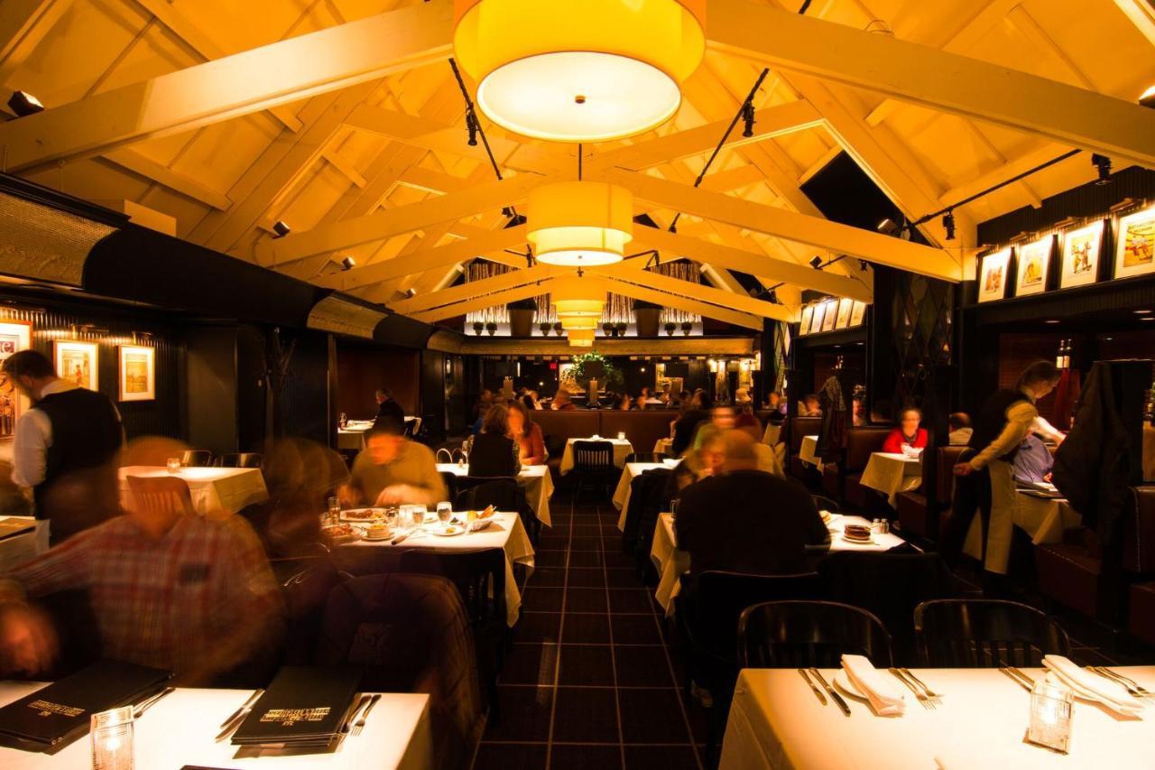 Weber'S Hotel & Restaurant Ann Arbor Extérieur photo